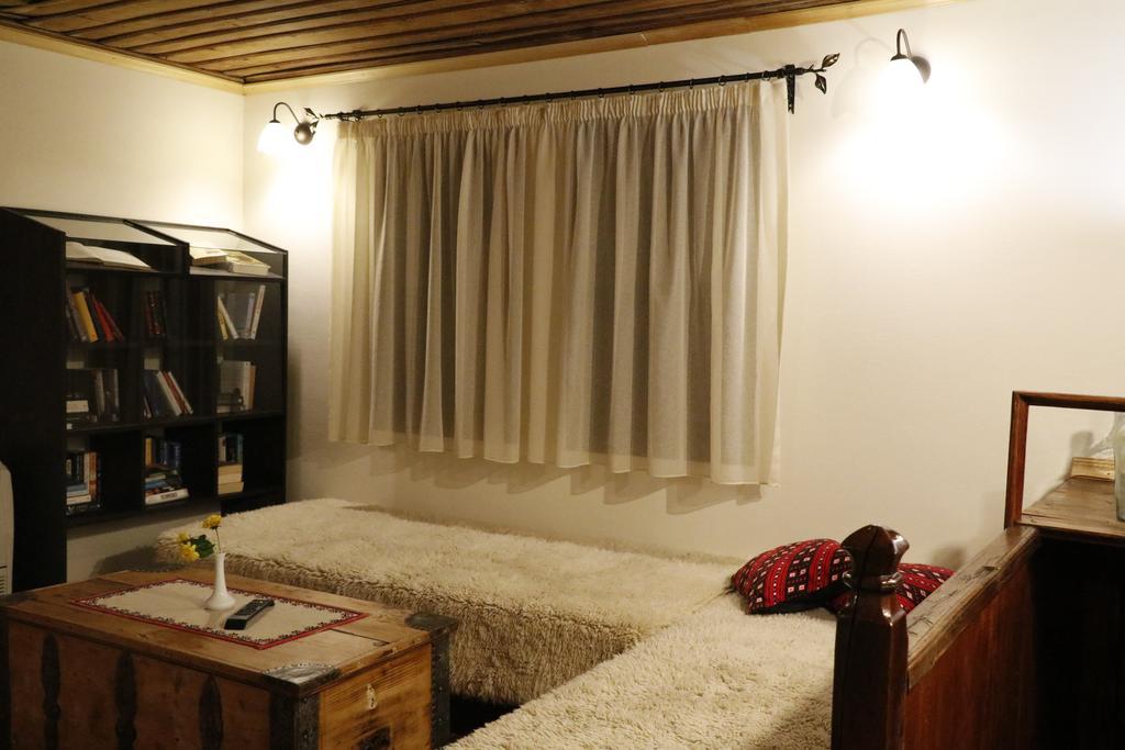 Guest House Epochs Since 1871 Lyaskovets Ngoại thất bức ảnh