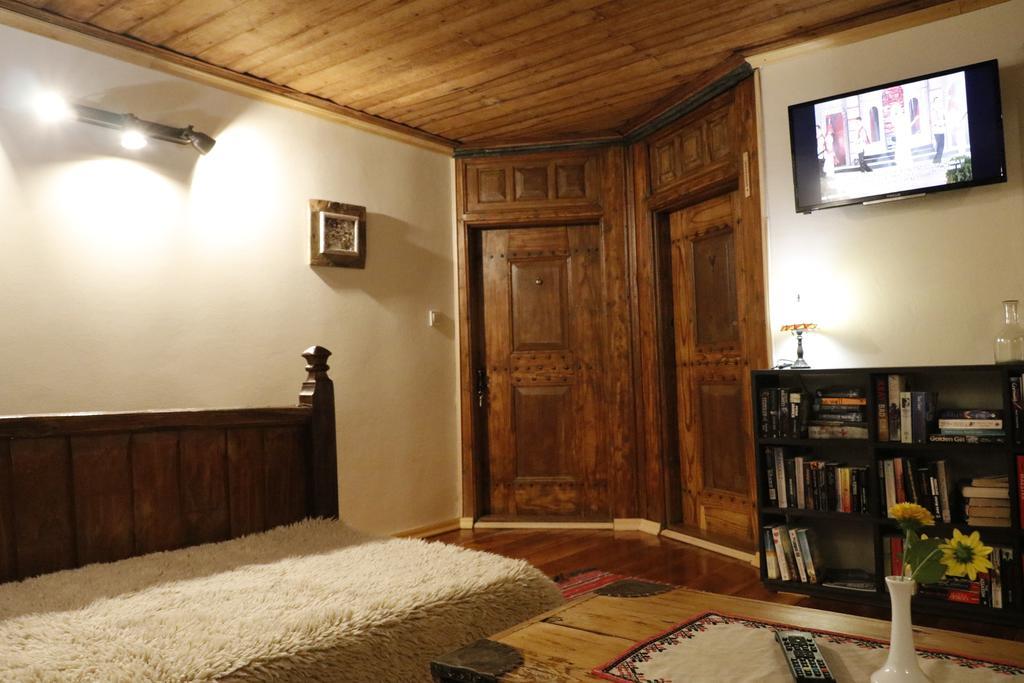 Guest House Epochs Since 1871 Lyaskovets Ngoại thất bức ảnh